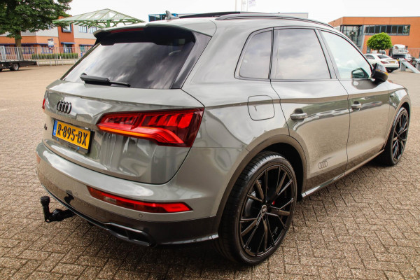 Audi SQ5 3.0 TFSI Q5 Quattro S-Line 354pk Automaat! 1e Eig|DLR|Quantum|Kuipstoelen|Panoramadak|Virtual Cockpit|Black|Carbon|22inch