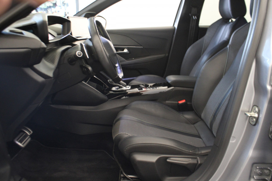 Peugeot 208 1.2 PureTech GT-Line |Pano|Navi|Camera|