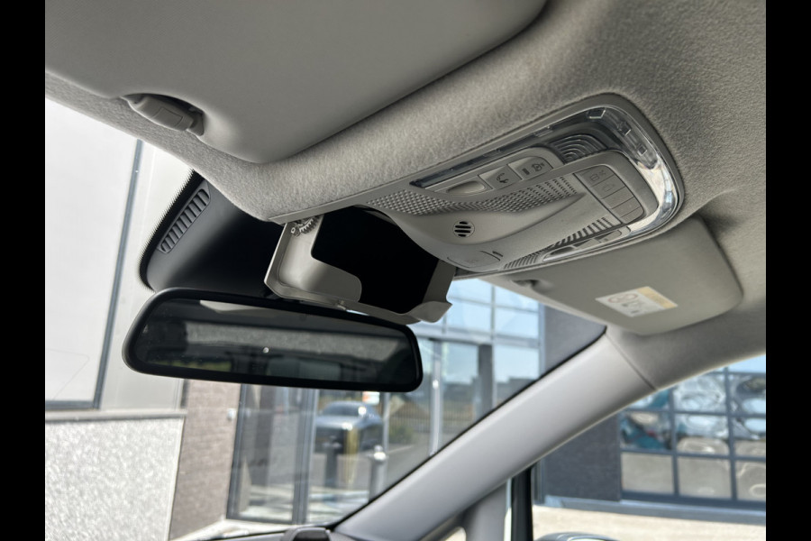 Mercedes-Benz Vito 114 CDI Camera / Navigatie / Parkeersensoren / Cruise control / Airco / 270 Graden achterdeuren