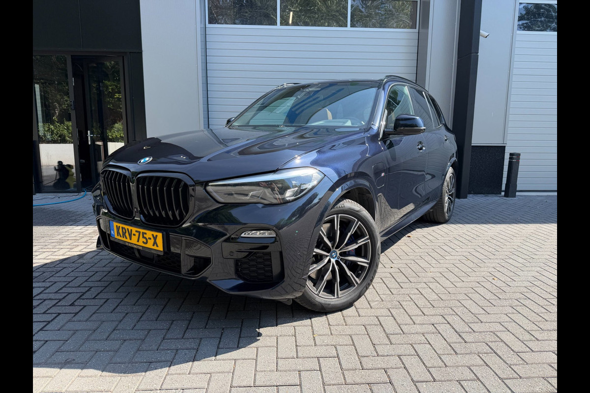 BMW X5 XDrive45e High Executive / Pano / Trekhaak / Stoelkoeling