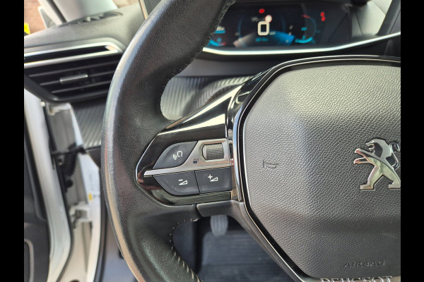 Peugeot 2008 1.2 PureTech BL Allure Carplay, Virtual 3D, LED