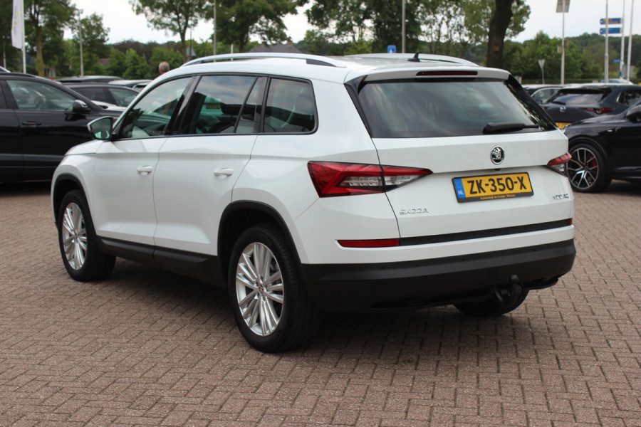 Škoda Kodiaq 1.5 TSI Business Edition / Trekhaak / Camera / Leder&Alcantara / 19'' / Keyless / Premium Audio / Dodehoek / DAB / Stoelverwarming / ACC