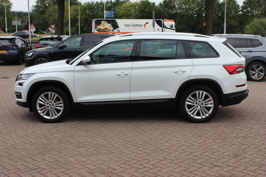 Škoda Kodiaq 1.5 TSI Business Edition / Trekhaak / Camera / Leder&Alcantara / 19'' / Keyless / Premium Audio / Dodehoek / DAB / Stoelverwarming / ACC