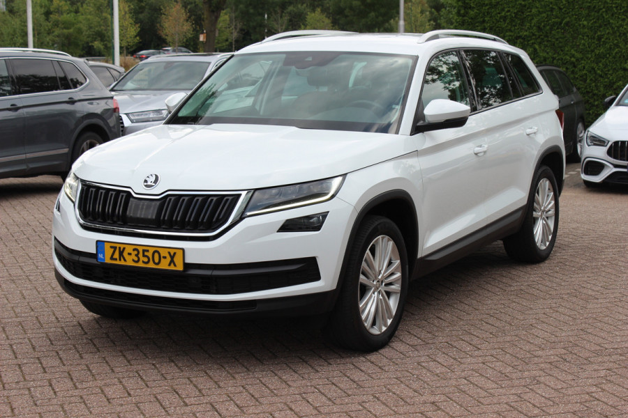 Škoda Kodiaq 1.5 TSI Business Edition / Trekhaak / Camera / Leder&Alcantara / 19'' / Keyless / Premium Audio / Dodehoek / DAB / Stoelverwarming / ACC