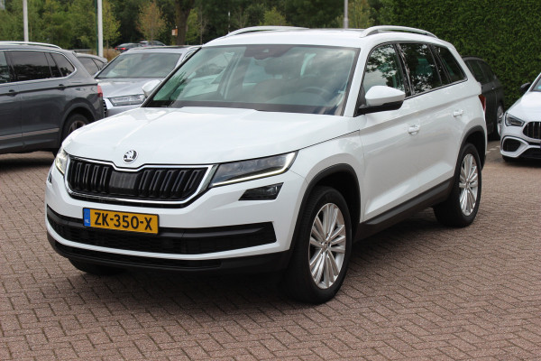 Škoda Kodiaq 1.5 TSI Business Edition / Trekhaak / Camera / Leder&Alcantara / 19'' / Keyless / Premium Audio / Dodehoek / DAB / Stoelverwarming / ACC