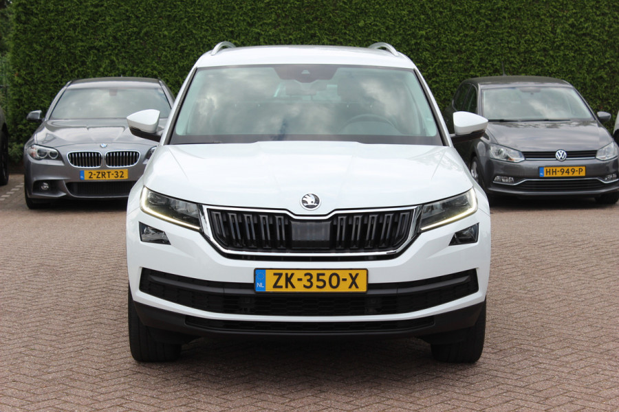 Škoda Kodiaq 1.5 TSI Business Edition / Trekhaak / Camera / Leder&Alcantara / 19'' / Keyless / Premium Audio / Dodehoek / DAB / Stoelverwarming / ACC