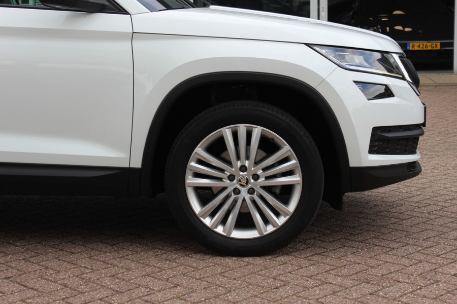 Škoda Kodiaq 1.5 TSI Business Edition / Trekhaak / Camera / Leder&Alcantara / 19'' / Keyless / Premium Audio / Dodehoek / DAB / Stoelverwarming / ACC