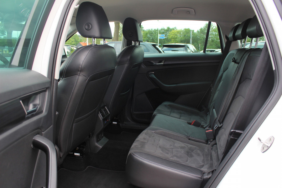 Škoda Kodiaq 1.5 TSI Business Edition / Trekhaak / Camera / Leder&Alcantara / 19'' / Keyless / Premium Audio / Dodehoek / DAB / Stoelverwarming / ACC