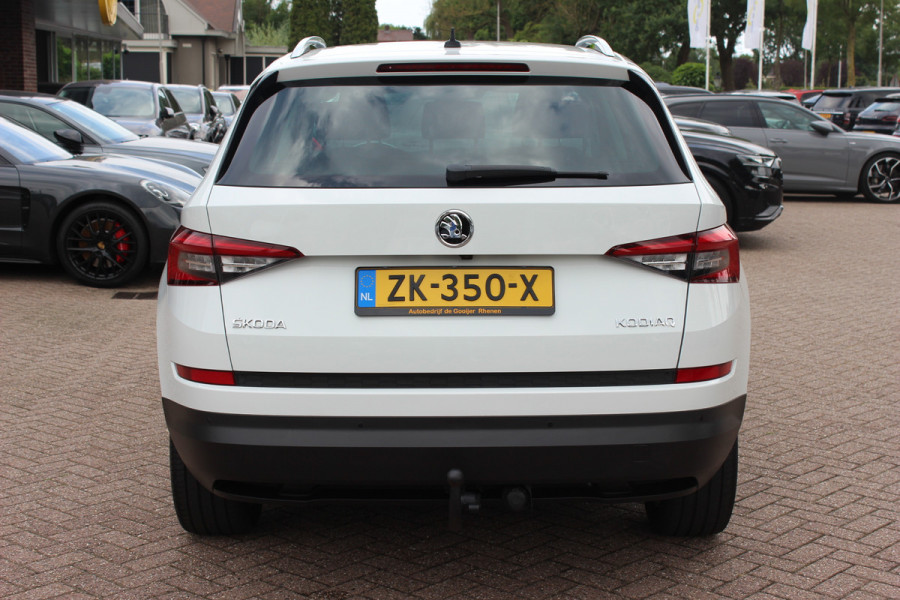 Škoda Kodiaq 1.5 TSI Business Edition / Trekhaak / Camera / Leder&Alcantara / 19'' / Keyless / Premium Audio / Dodehoek / DAB / Stoelverwarming / ACC