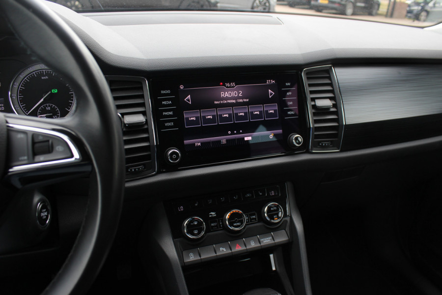 Škoda Kodiaq 1.5 TSI Business Edition / Trekhaak / Camera / Leder&Alcantara / 19'' / Keyless / Premium Audio / Dodehoek / DAB / Stoelverwarming / ACC