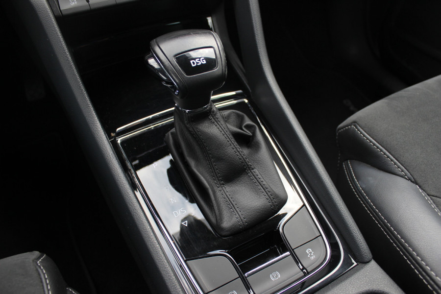 Škoda Kodiaq 1.5 TSI Business Edition / Trekhaak / Camera / Leder&Alcantara / 19'' / Keyless / Premium Audio / Dodehoek / DAB / Stoelverwarming / ACC