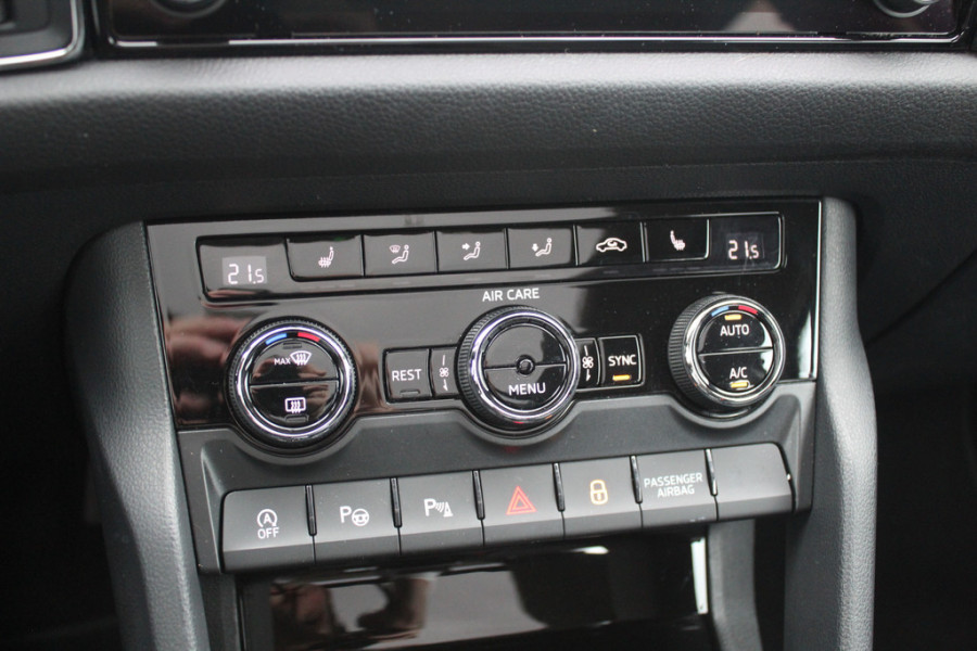 Škoda Kodiaq 1.5 TSI Business Edition / Trekhaak / Camera / Leder&Alcantara / 19'' / Keyless / Premium Audio / Dodehoek / DAB / Stoelverwarming / ACC