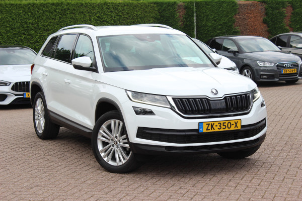Škoda Kodiaq 1.5 TSI Business Edition / Trekhaak / Camera / Leder&Alcantara / 19'' / Keyless / Premium Audio / Dodehoek / DAB / Stoelverwarming / ACC