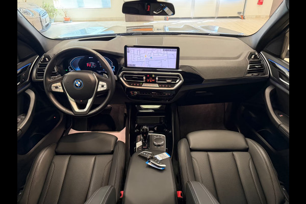 BMW X3 xDrive30e ** LED, LEDER, PANORAMA, VERW. ST, HuD, ALARM, 19-inch LMV ** 1e eig - UNFALLFREI ** ** INFORMEER OOK NAAR ONZE AANTREKKELIJKE FINANCIAL-LEASE TARIEVEN **