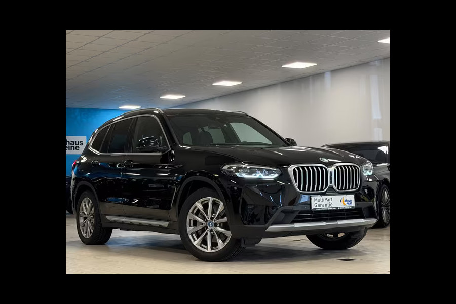 BMW X3 xDrive30e ** LED, LEDER, PANORAMA, VERW. ST, HuD, ALARM, 19-inch LMV ** 1e eig - UNFALLFREI ** ** INFORMEER OOK NAAR ONZE AANTREKKELIJKE FINANCIAL-LEASE TARIEVEN **
