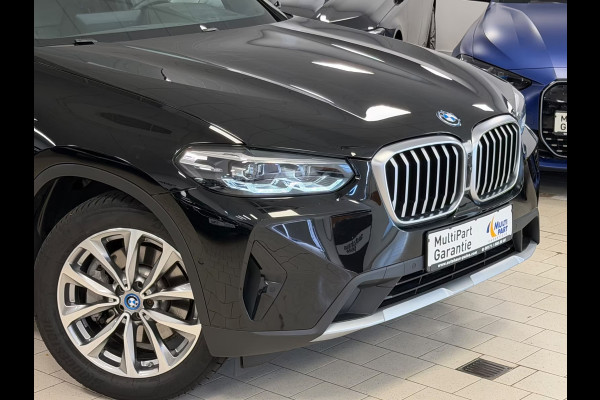BMW X3 xDrive30e ** LED, LEDER, PANORAMA, VERW. ST, HuD, ALARM, 19-inch LMV ** 1e eig - UNFALLFREI ** ** INFORMEER OOK NAAR ONZE AANTREKKELIJKE FINANCIAL-LEASE TARIEVEN **