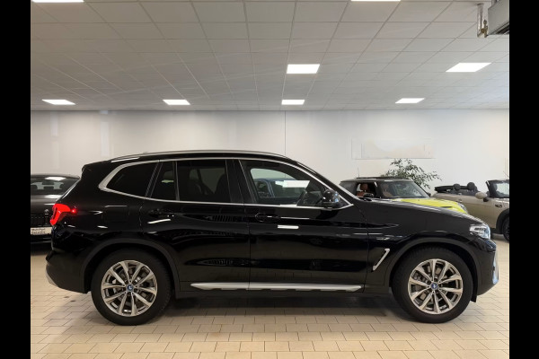 BMW X3 xDrive30e ** LED, LEDER, PANORAMA, VERW. ST, HuD, ALARM, 19-inch LMV ** 1e eig - UNFALLFREI ** ** INFORMEER OOK NAAR ONZE AANTREKKELIJKE FINANCIAL-LEASE TARIEVEN **