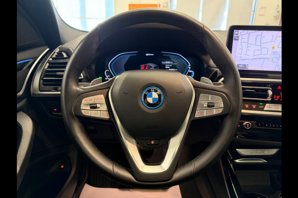 BMW X3 xDrive30e ** LED, LEDER, PANORAMA, VERW. ST, HuD, ALARM, 19-inch LMV ** 1e eig - UNFALLFREI ** ** INFORMEER OOK NAAR ONZE AANTREKKELIJKE FINANCIAL-LEASE TARIEVEN **