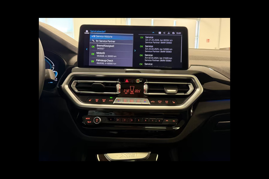 BMW X3 xDrive30e ** LED, LEDER, PANORAMA, VERW. ST, HuD, ALARM, 19-inch LMV ** 1e eig - UNFALLFREI ** ** INFORMEER OOK NAAR ONZE AANTREKKELIJKE FINANCIAL-LEASE TARIEVEN **