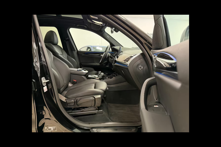 BMW X3 xDrive30e ** LED, LEDER, PANORAMA, VERW. ST, HuD, ALARM, 19-inch LMV ** 1e eig - UNFALLFREI ** ** INFORMEER OOK NAAR ONZE AANTREKKELIJKE FINANCIAL-LEASE TARIEVEN **
