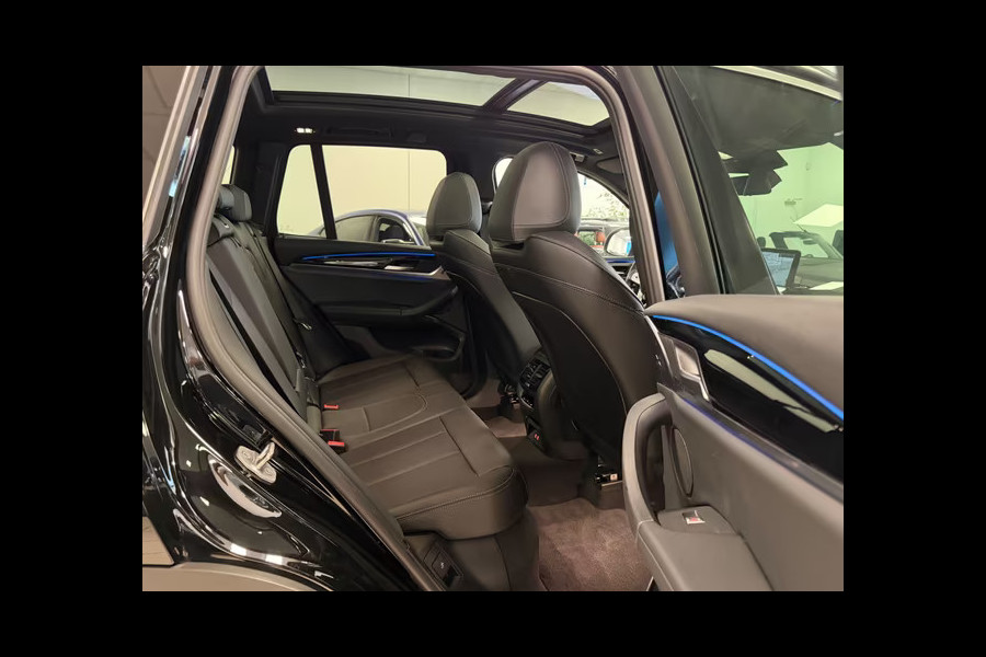 BMW X3 xDrive30e ** LED, LEDER, PANORAMA, VERW. ST, HuD, ALARM, 19-inch LMV ** 1e eig - UNFALLFREI ** ** INFORMEER OOK NAAR ONZE AANTREKKELIJKE FINANCIAL-LEASE TARIEVEN **