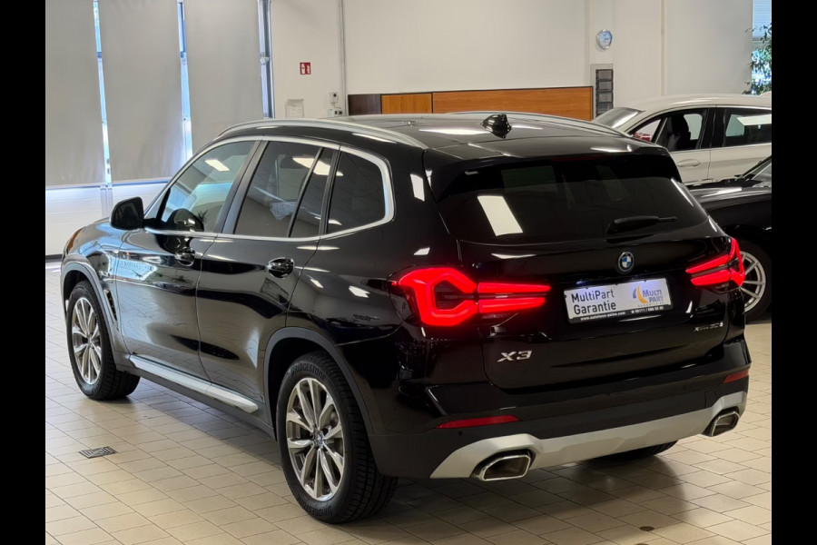 BMW X3 xDrive30e ** LED, LEDER, PANORAMA, VERW. ST, HuD, ALARM, 19-inch LMV ** 1e eig - UNFALLFREI ** ** INFORMEER OOK NAAR ONZE AANTREKKELIJKE FINANCIAL-LEASE TARIEVEN **
