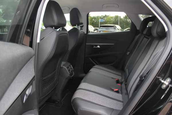 Peugeot 3008 1.2 PureTech Blue Lease Premium / 53.018 km / Trekhaak / Camera / Navigatie / Keyless / 19'' / Dodehoek / CarPlay / DAB / Cruise Control / LED Koplampen