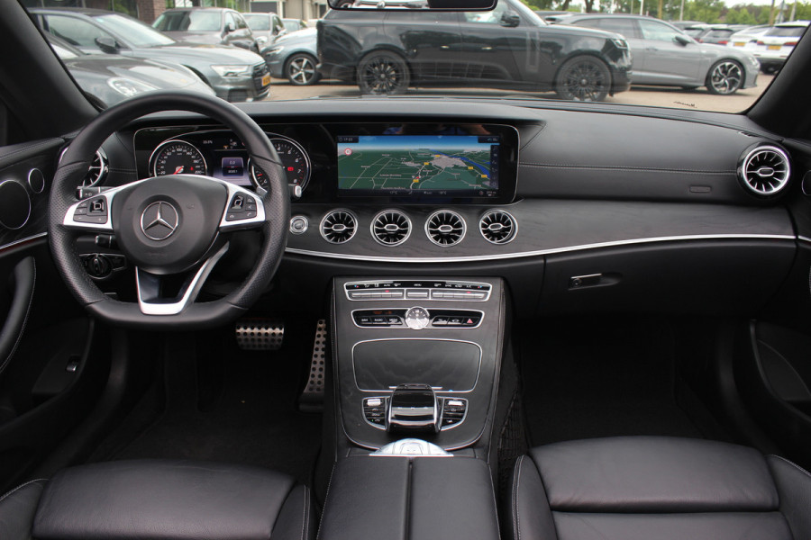 Mercedes-Benz E-Klasse Cabrio 200 25th Anniversary Edition / 360Camera / Leder / CarPlay / 19'' / Stoelverwarming / Windscherm / Nekverwarming / DAB /  Cruise Control