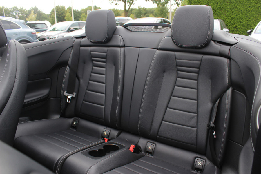 Mercedes-Benz E-Klasse Cabrio 200 25th Anniversary Edition / 360Camera / Leder / CarPlay / 19'' / Stoelverwarming / Windscherm / Nekverwarming / DAB /  Cruise Control