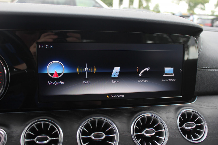Mercedes-Benz E-Klasse Cabrio 200 25th Anniversary Edition / 360Camera / Leder / CarPlay / 19'' / Stoelverwarming / Windscherm / Nekverwarming / DAB /  Cruise Control
