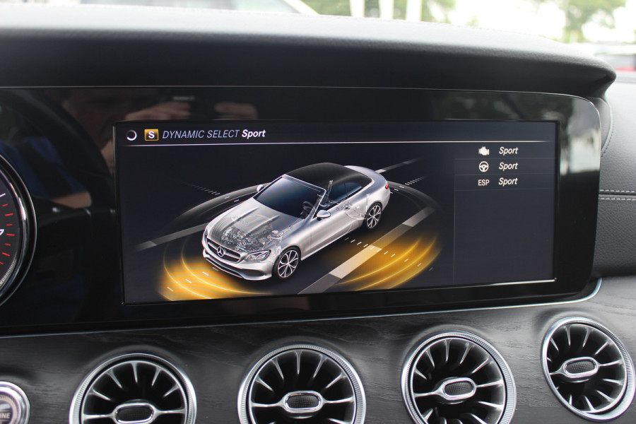 Mercedes-Benz E-Klasse Cabrio 200 25th Anniversary Edition / 360Camera / Leder / CarPlay / 19'' / Stoelverwarming / Windscherm / Nekverwarming / DAB /  Cruise Control