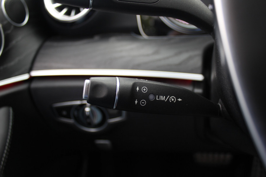 Mercedes-Benz E-Klasse Cabrio 200 25th Anniversary Edition / 360Camera / Leder / CarPlay / 19'' / Stoelverwarming / Windscherm / Nekverwarming / DAB /  Cruise Control