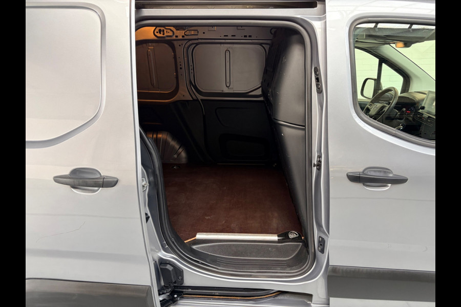 Opel Combo 1.5D L1H1 Edition, Airco, CruiseControl, Navigatie, Trekhaak, Metallic lak, 1Ste eigenaar, Rijklaarprijs!
