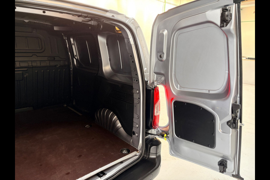 Opel Combo 1.5D L1H1 Edition, Airco, CruiseControl, Navigatie, Trekhaak, Metallic lak, 1Ste eigenaar, Rijklaarprijs!