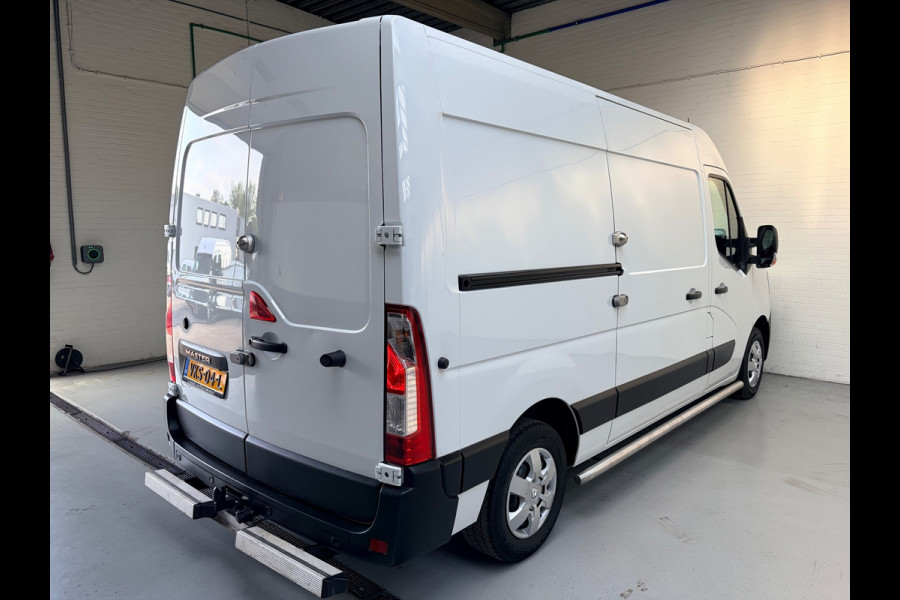 Renault Master Automaat Servicewagen T35 2.3 dCi 150pk L2H2 Energy Work Edition 3persoons, BOTT inrichting, Trekhaak Rijklaarprijs