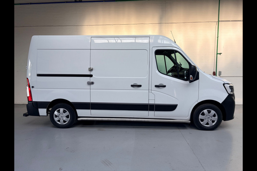 Renault Master Automaat Servicewagen T35 2.3 dCi 150pk L2H2 Energy Work Edition 3persoons, BOTT inrichting, Trekhaak Rijklaarprijs