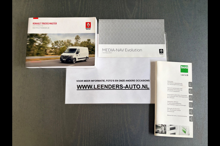 Renault Master Automaat Servicewagen T35 2.3 dCi 150pk L2H2 Energy Work Edition 3persoons, BOTT inrichting, Trekhaak Rijklaarprijs