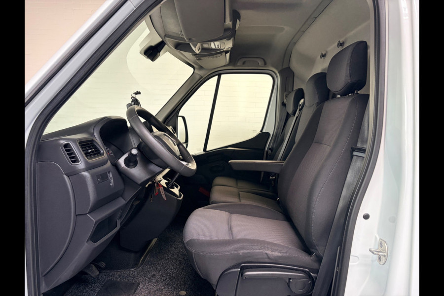 Renault Master Automaat Servicewagen T35 2.3 dCi 150pk L2H2 Energy Work Edition 3persoons, BOTT inrichting, Trekhaak Rijklaarprijs