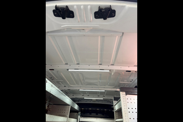 Renault Master Automaat Servicewagen T35 2.3 dCi 150pk L2H2 Energy Work Edition 3persoons, BOTT inrichting, Trekhaak Rijklaarprijs