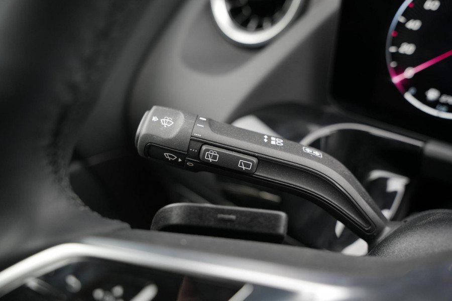 Mercedes-Benz GLA 250 e Business Solution Adapt. Cruise Stoelverw. LED Dodehoek