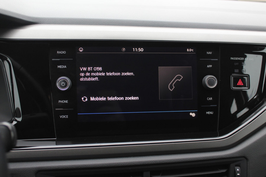 Volkswagen Polo 1.0 TSI Comfortline R-line / Camera / Navigatie / Parkeerhulp V+A / LED / 16'' / Apple CarPlay / Getint glas / Cruise Control Adaptief
