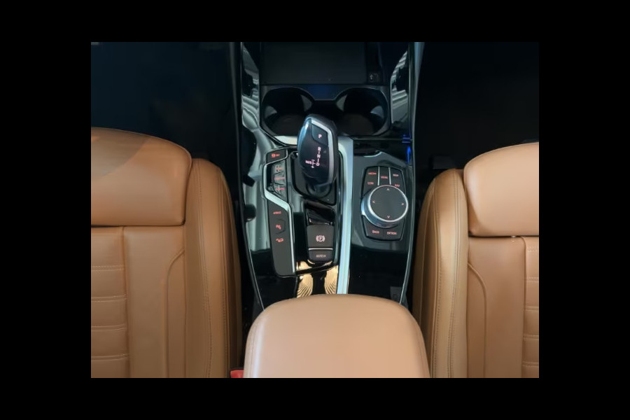 BMW X3 xDrive30e M-SPORT ** LED, COGNAC LEDER, PANORAMA, H&K, M-REM, 19-inch LMV ** 1e EIG - UNFALLFREI - BMW ONDERH ** ** INFORMEER OOK NAAR ONZE AANTREKKELIJKE FINANCIAL-LEASE TARIEVEN **