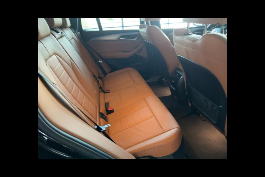 BMW X3 xDrive30e M-SPORT ** LED, COGNAC LEDER, PANORAMA, H&K, M-REM, 19-inch LMV ** 1e EIG - UNFALLFREI - BMW ONDERH ** ** INFORMEER OOK NAAR ONZE AANTREKKELIJKE FINANCIAL-LEASE TARIEVEN **