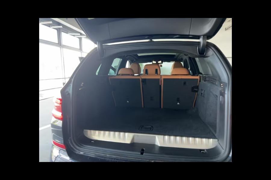 BMW X3 xDrive30e M-SPORT ** LED, COGNAC LEDER, PANORAMA, H&K, M-REM, 19-inch LMV ** 1e EIG - UNFALLFREI - BMW ONDERH ** ** INFORMEER OOK NAAR ONZE AANTREKKELIJKE FINANCIAL-LEASE TARIEVEN **