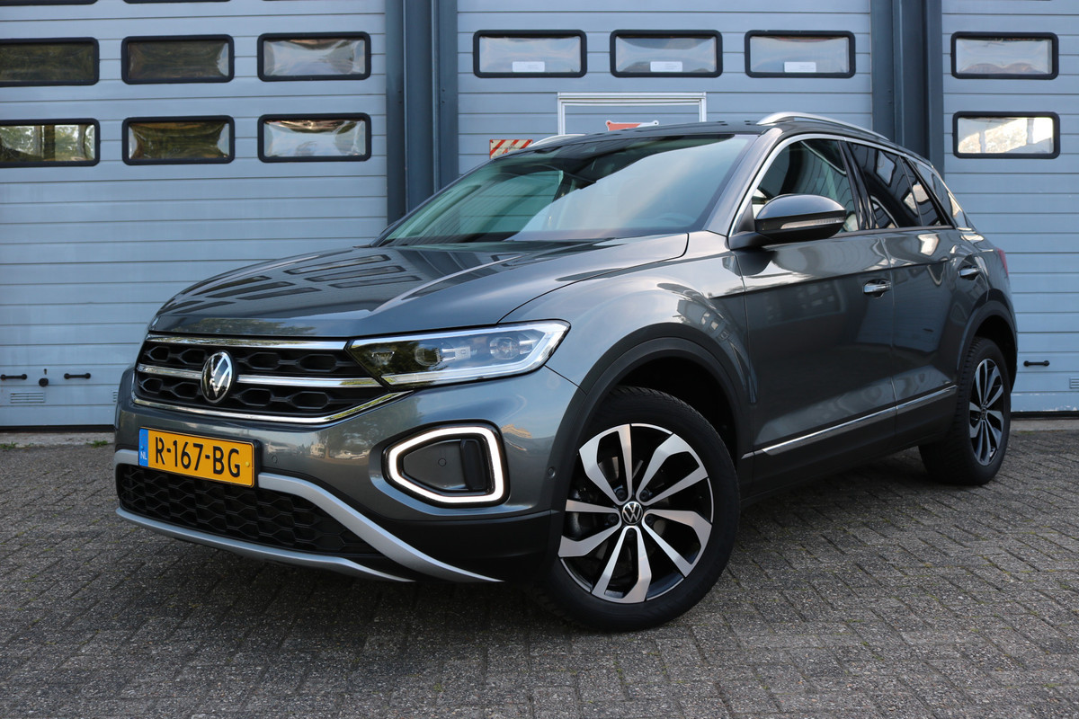 Volkswagen T-Roc 1.0 TSI Style Xenon Alcantara Virtual cockpit Navi Camera Trekhaak Bj:2022