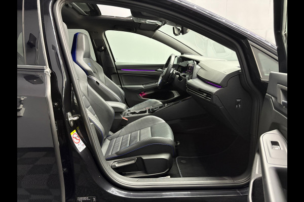 Volkswagen Golf 8 2.0 TSI R 4Motion Akra