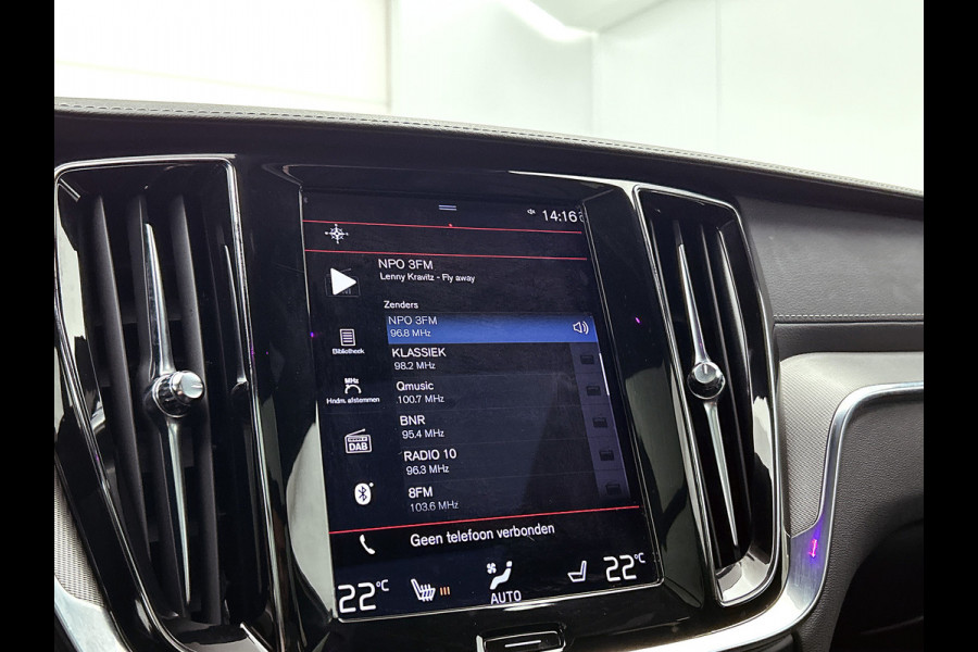 Volvo V60 2.0 T8 405PK Polestar Engineered Hybride AWD R-Design / Trekhaak / Panoramadak / Leder-Massage+Koel-Warm / 360Cam / Adap. Cruise / Apk 10-2027