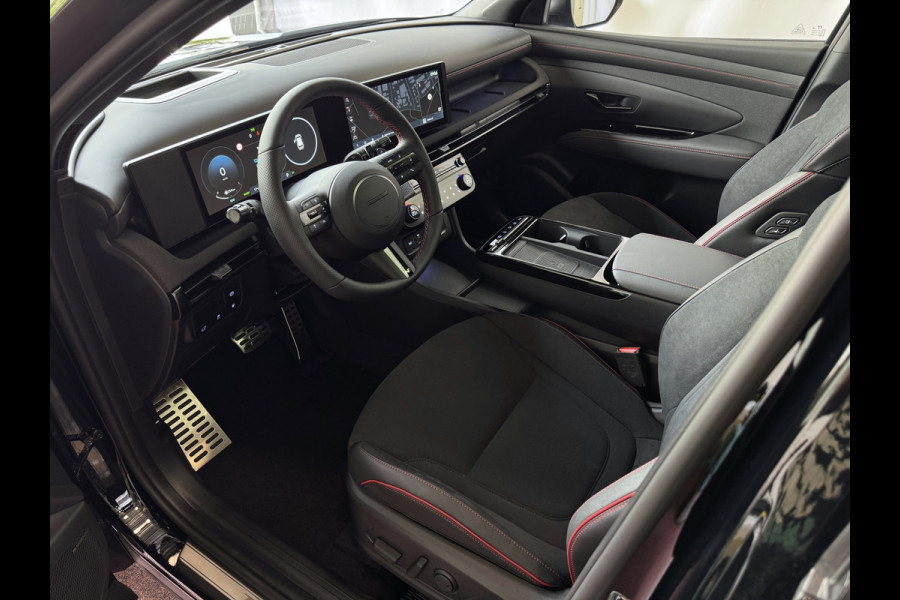 Hyundai Tucson NIEUWE AUTO 1.6 T-GDI PHEV N-LINE 360CAM ELEK.KLEP ELEK.STOEL MET GEHEUGEN VERWARMD/KOELING SUBWOOFER 19" LMV ZWARTE HEMEL STUUR PLUG IN HYBRIDE