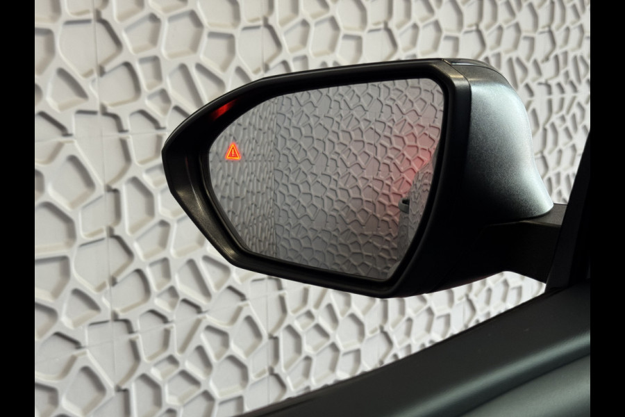 Hyundai Tucson NIEUWE AUTO 1.6 T-GDI PHEV N-LINE 360CAM ELEK.KLEP ELEK.STOEL MET GEHEUGEN VERWARMD/KOELING SUBWOOFER 19" LMV ZWARTE HEMEL STUUR PLUG IN HYBRIDE
