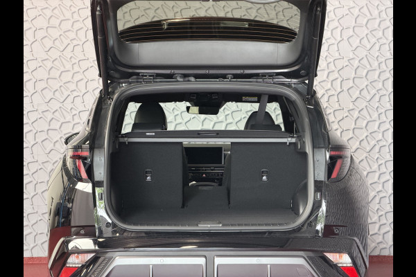 Hyundai Tucson NIEUWE AUTO 1.6 T-GDI PHEV N-LINE 360CAM ELEK.KLEP ELEK.STOEL MET GEHEUGEN VERWARMD/KOELING SUBWOOFER 19" LMV ZWARTE HEMEL STUUR PLUG IN HYBRIDE